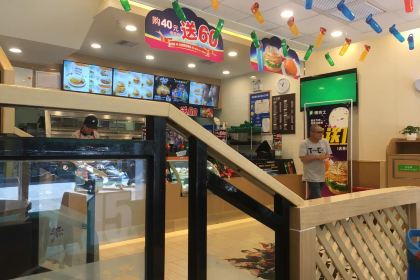 德克士(东井北街黄石店)