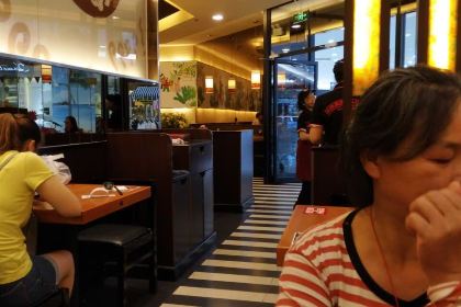 阿香米线(南充大润发店)