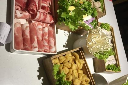 三不牛腩锅物料理(苍南银泰店)