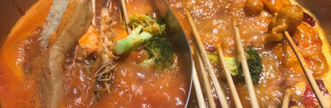 JUE WEI YA BO HUI XIAN CHONG JIN DIAN