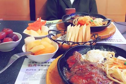 犇騰牛排(鄒區店)