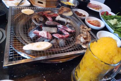 土大力韩国烤肉料理(宝龙店)