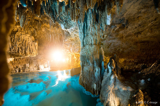 Gyokusendo Cave