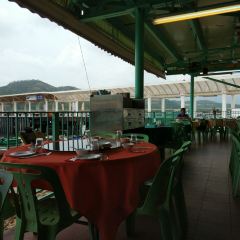 Lamma Rainbow Seafood Restaurant User Photo