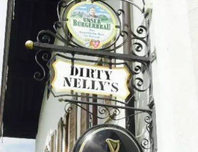 Dirty Nelly's Pub
