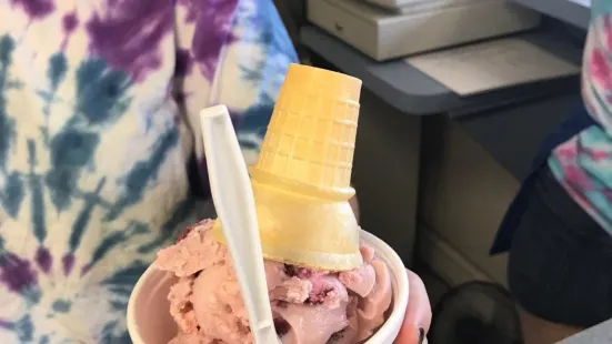 Frozen Gold Ice Cream Shoppe