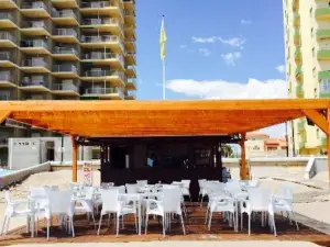 El Chiringo, Food & Drink