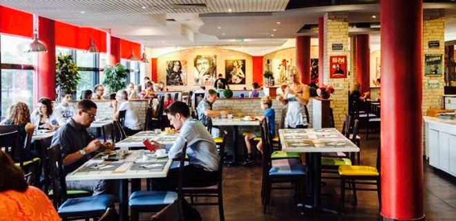 Le Bistro