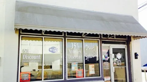 Flo's Kitchen in Troy