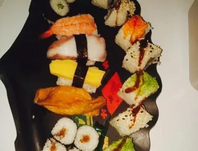 Ring Sushi & Hotfood