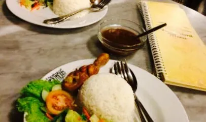 Senthong Sari Restaurant