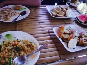 10 O' Clock Cafe'