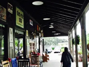 Cracker Barrel
