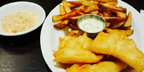 Flying Fish & Chips & Grill