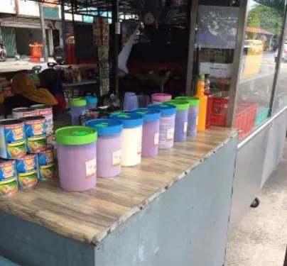 Royal Sawadee Tea & Coffee