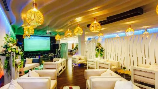 Seaside Restaurant & Lounge