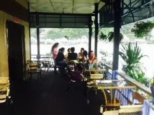 Cafe Thuy Tien