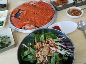 Cheongpung Sashimi Restaurant