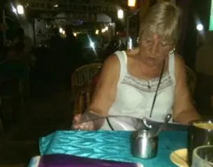 6 Pack Bar and Restaurant