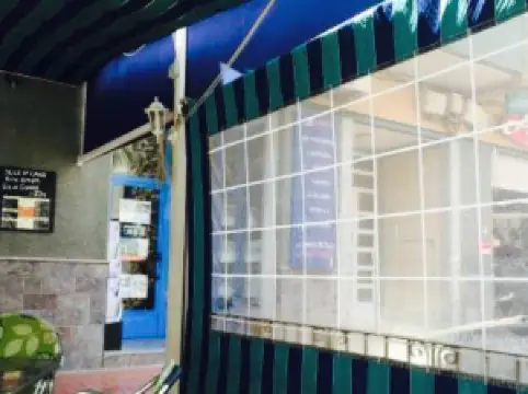 Cafe Uno Bar Restaurant