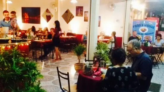 Romantic Thai Restaurant and Pizzeria