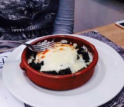 Restaurante Tres Quinones