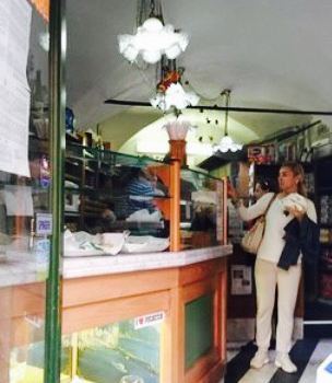 In Scio Canto Bakery