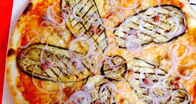 80 Fame Pizzeria D'asporto Con Posti a Sedere