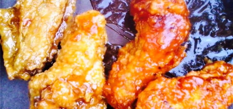 Right Wingers, Best Wings In Hamilton