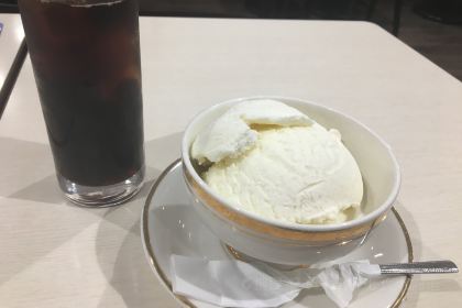 Snow Brand Parlor Sapporo Flagship Shop