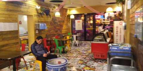 天下無二港式粥吧(四中店)