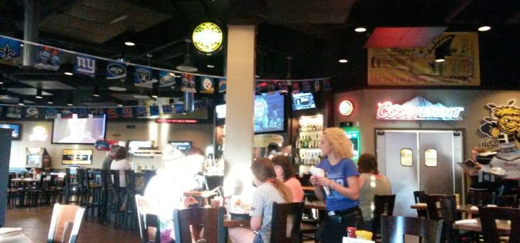 Madrocks Sports Bar & Restaurant