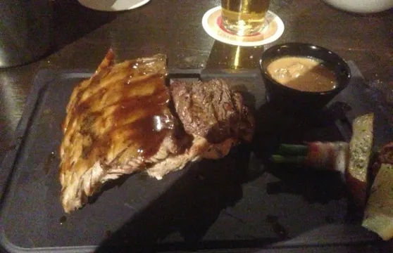 Grillrestaurant Vuur & Vlam