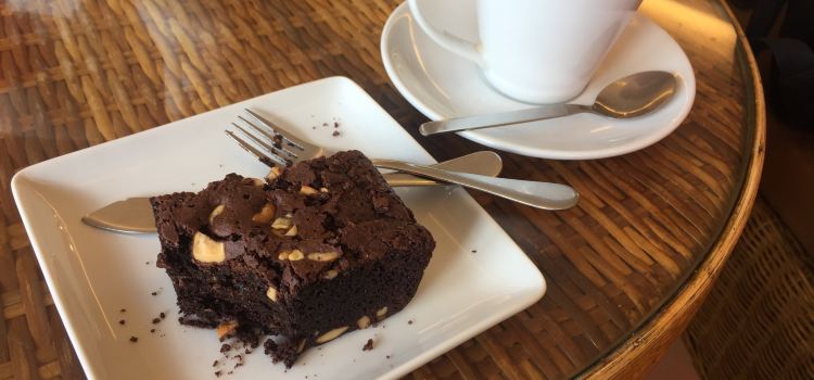 Nira's Home Bakery