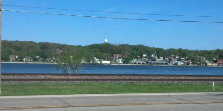 Big Dave and Holly's