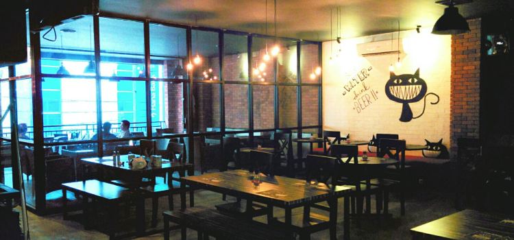 Cyrano Cafe