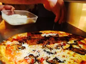 Pizzeria The Old Story