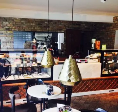 Boulangerie Bakery/Cafe