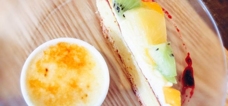 Fruits cafe LUPOS
