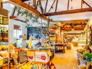 Cowdray Farm Shop & Cafe