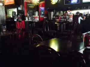 Hotshots Sports Bar & Grill