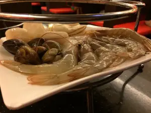 小蒙牛頂級麻辣養生鍋 家樂福斗六店
