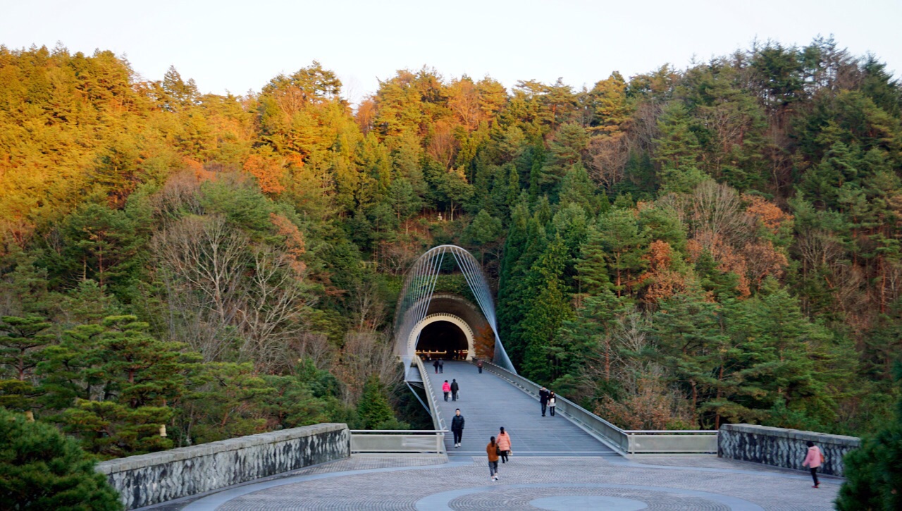 Miho Museum bridge and tunnel, Tunnel exit and bridge leadi…