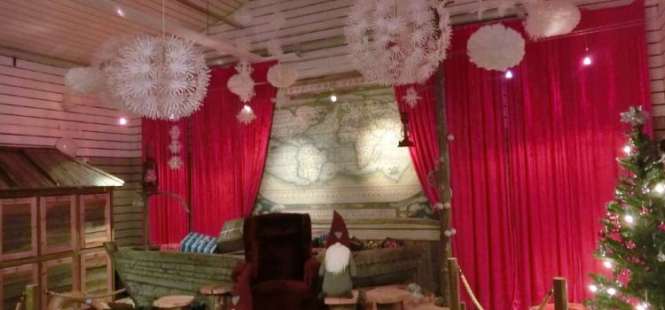 Santa´s Seaside Office