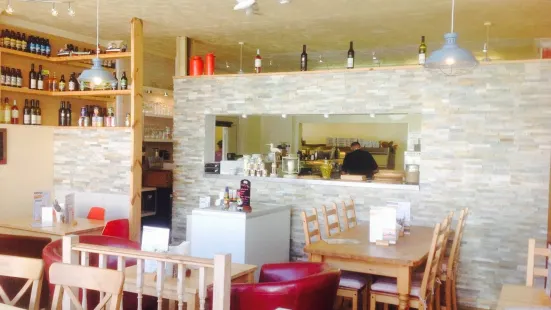 Charmouth Fish Bar and Pizzeria