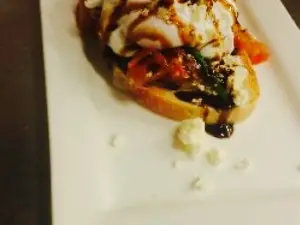 Fiore's Bakery Café