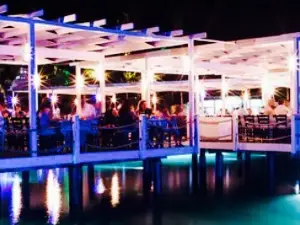 Mey Blue Restaurant