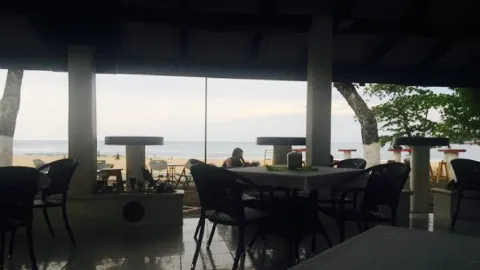 Reina's Restaurante in 利蒙