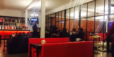 Pak Chong Wine Restaurant