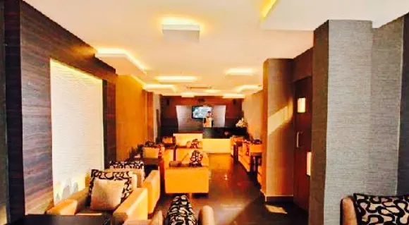 Foggy Bottom Lounge & Restaurant